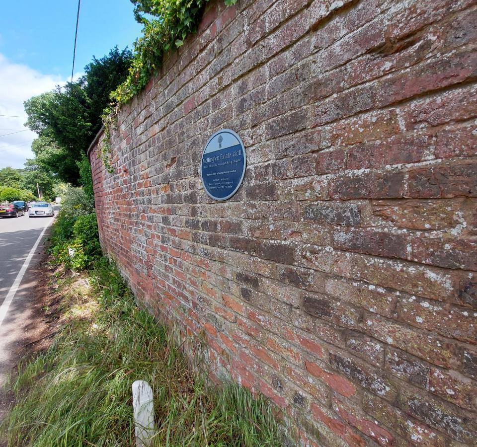 Saughall Mill Farm Cottage เชสเตอร์ ภายนอก รูปภาพ