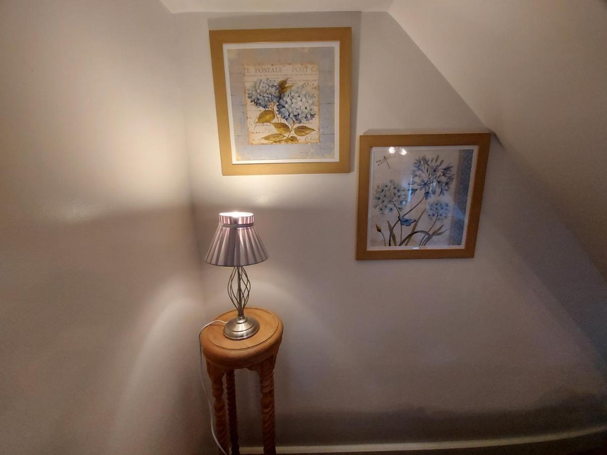 Saughall Mill Farm Cottage เชสเตอร์ ภายนอก รูปภาพ