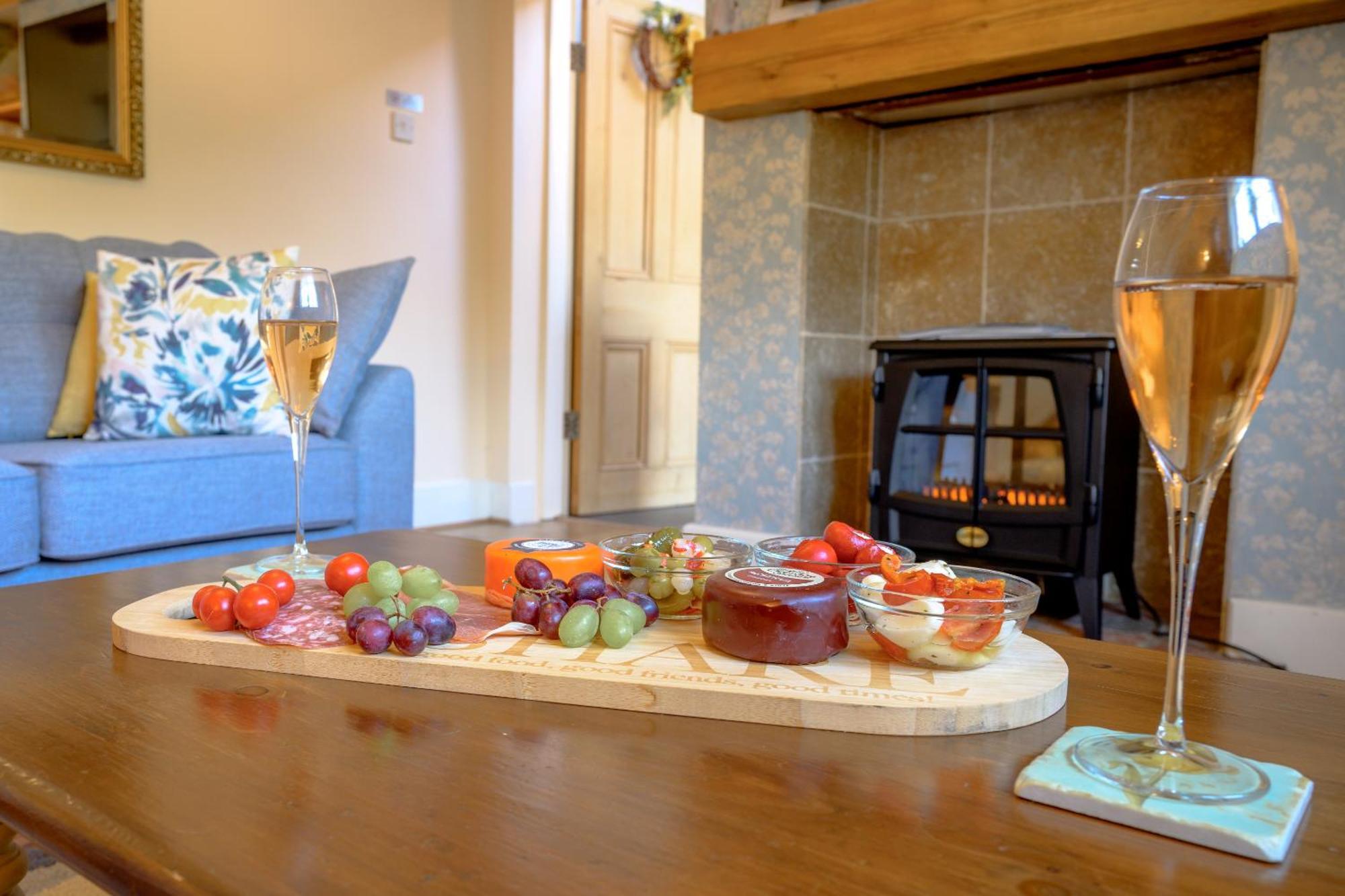 Saughall Mill Farm Cottage เชสเตอร์ ภายนอก รูปภาพ